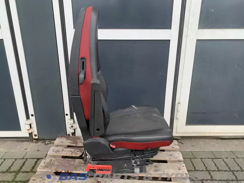 Volvo FH4 - Scaun pentru Camion: Foto 4 Volvo FH4 - Scaun pentru Camion: Foto 4