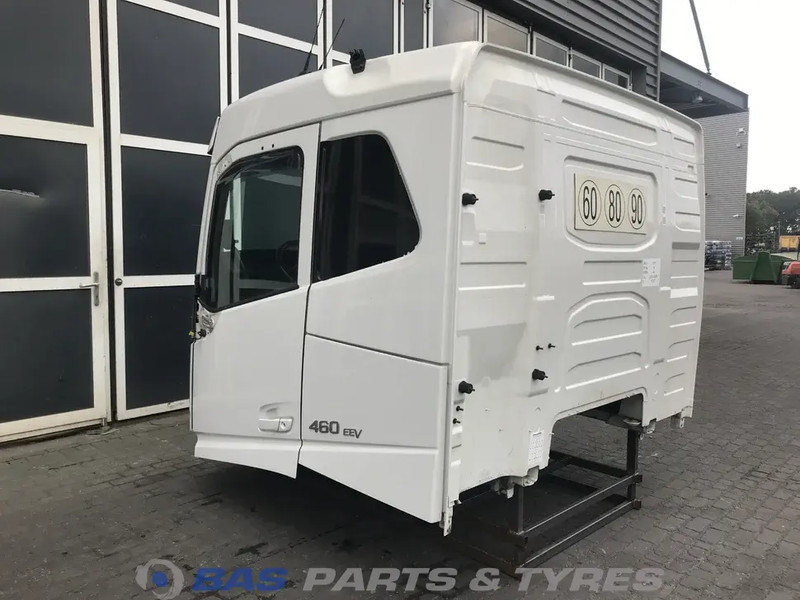 Volvo FH4 Volvo Sleeper Cab L2H1 82271553 - Cabină și interior pentru Camion: Foto 4 Volvo FH4 Volvo Sleeper Cab L2H1 82271553 - Cabină și interior pentru Camion: Foto 4