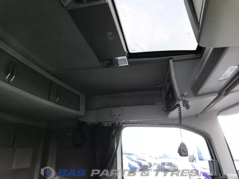 Volvo FH4 Volvo Sleeper Cab L2H1 82271553 - Cabină și interior pentru Camion: Foto 5 Volvo FH4 Volvo Sleeper Cab L2H1 82271553 - Cabină și interior pentru Camion: Foto 5