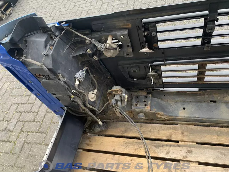 Volvo FM3 Bumper Volvo 3175417 - Bară de protecție pentru Camion: Foto 4 Volvo FM3 Bumper Volvo 3175417 - Bară de protecție pentru Camion: Foto 4