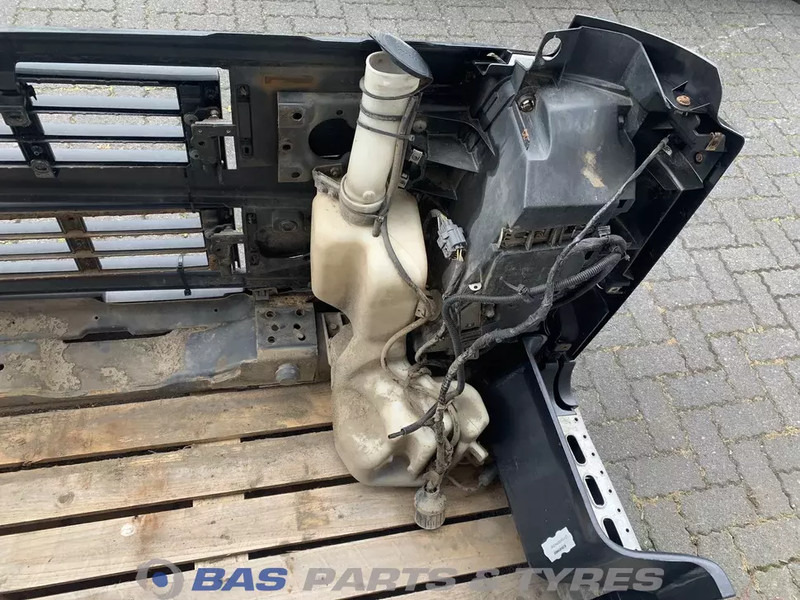 Volvo FM3 Bumper Volvo 3175417 - Bară de protecție pentru Camion: Foto 5 Volvo FM3 Bumper Volvo 3175417 - Bară de protecție pentru Camion: Foto 5