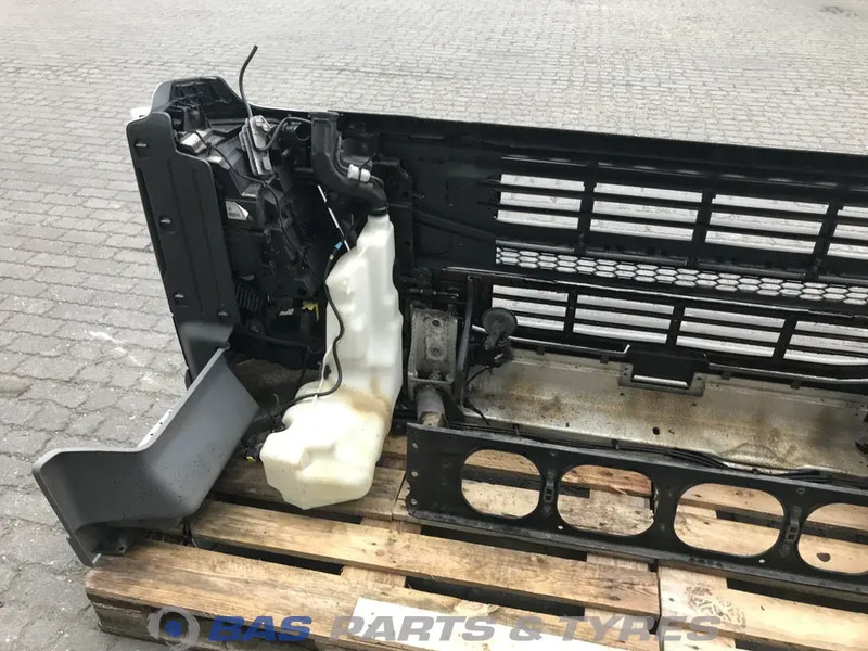 Volvo FM4 Bumper Volvo 21221129 - Bară de protecție pentru Camion: Foto 4 Volvo FM4 Bumper Volvo 21221129 - Bară de protecție pentru Camion: Foto 4