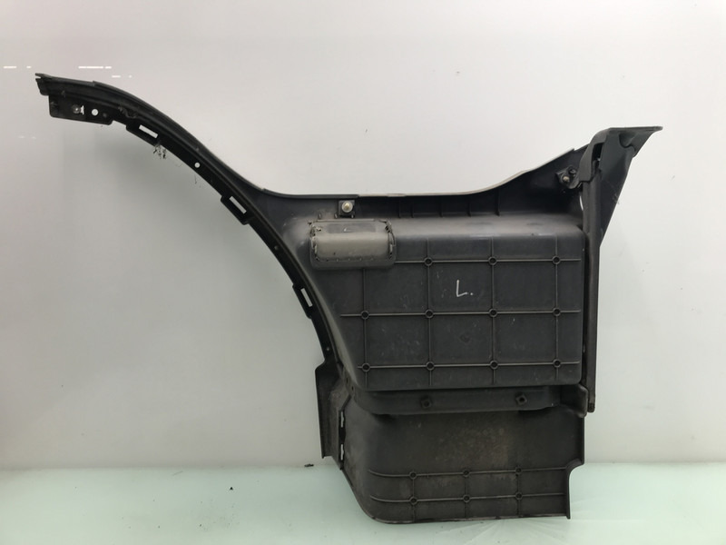 Volvo FM4 Opstap Links Volvo 82644146 - Caroserie și exterior pentru Camion: Foto 2 Volvo FM4 Opstap Links Volvo 82644146 - Caroserie și exterior pentru Camion: Foto 2