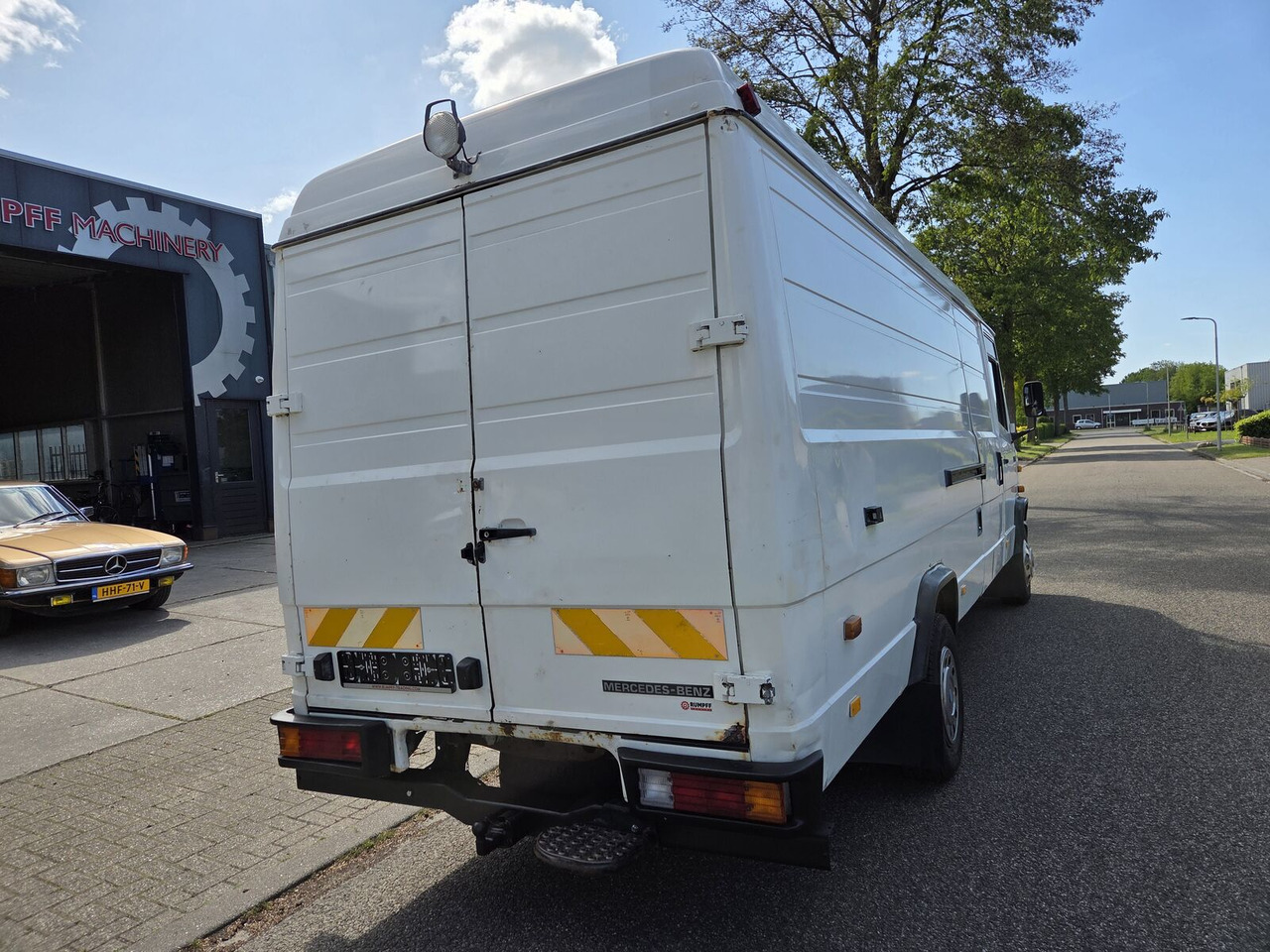 Mercedes-Benz 711D Vario Ecovan (1986) gesloten bestelwagen - Dubă: Foto 4 Mercedes-Benz 711D Vario Ecovan (1986) gesloten bestelwagen - Dubă: Foto 4