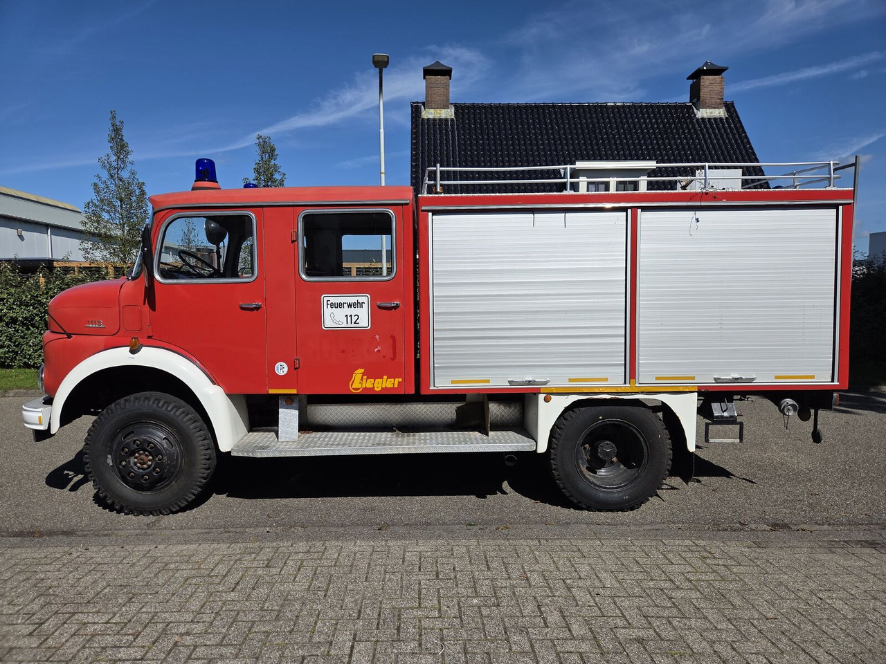 Mercedes-Benz LAF 1113 B 4X4 Turbo Diesel (170 PK) brandweerwagen - Autospeciala de stins incendii: Foto 1 Mercedes-Benz LAF 1113 B 4X4 Turbo Diesel (170 PK) brandweerwagen - Autospeciala de stins incendii: Foto 1