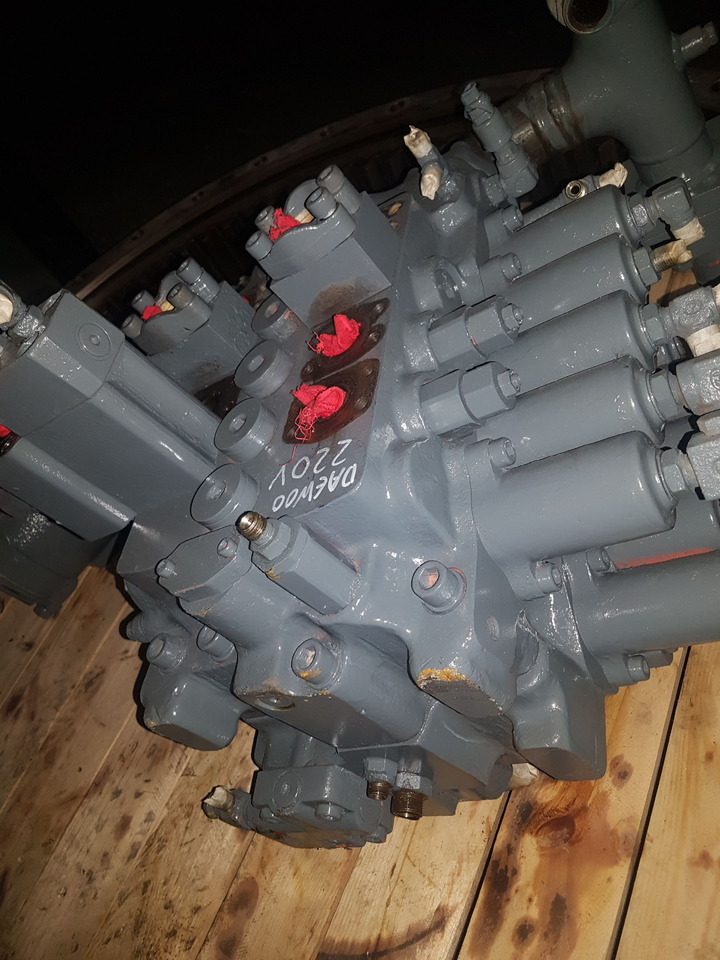 DAEWOO DX28-71 - Supapa hidraulica pentru Utilaje constructii: Foto 2 DAEWOO DX28-71 - Supapa hidraulica pentru Utilaje constructii: Foto 2