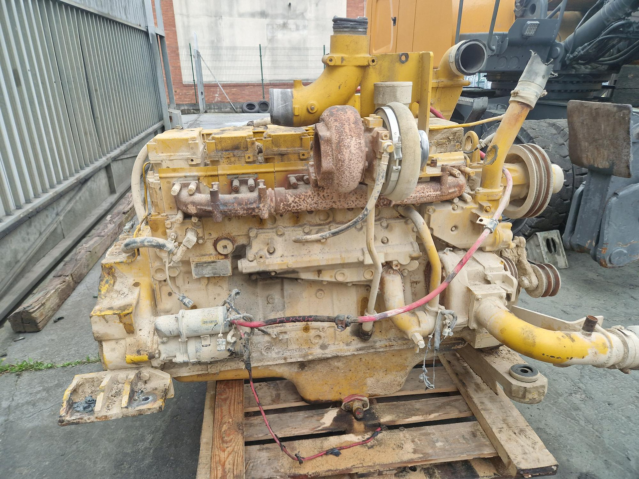 KOMATSU SAA6D 140E-2 - Motor pentru Utilaje constructii: Foto 4 KOMATSU SAA6D 140E-2 - Motor pentru Utilaje constructii: Foto 4