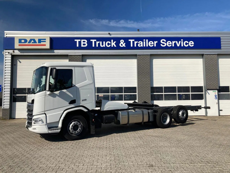 DAF XD 450 FAN CHASSIS SLEEPER CAB PTO STEERING LIFTAXLE 505WB - NEW - Camion şasiu: Foto 1 DAF XD 450 FAN CHASSIS SLEEPER CAB PTO STEERING LIFTAXLE 505WB - NEW - Camion şasiu: Foto 1