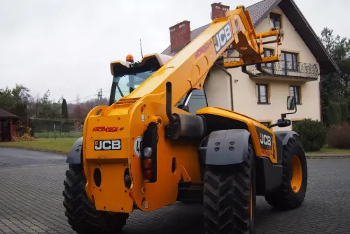 Ładowarka teleskopowa JCB 536-70 agri 2015 agri - Stivuitor telescopic: Foto 5 Ładowarka teleskopowa JCB 536-70 agri 2015 agri - Stivuitor telescopic: Foto 5