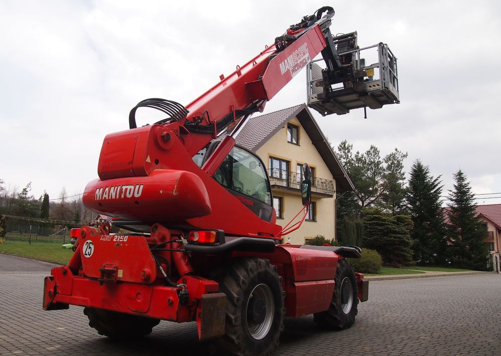 Ładowarka teleskopowa Manitou MRT 2150 Privilege MANITOU ważne UDT - Stivuitor telescopic: Foto 5 Ładowarka teleskopowa Manitou MRT 2150 Privilege MANITOU ważne UDT - Stivuitor telescopic: Foto 5