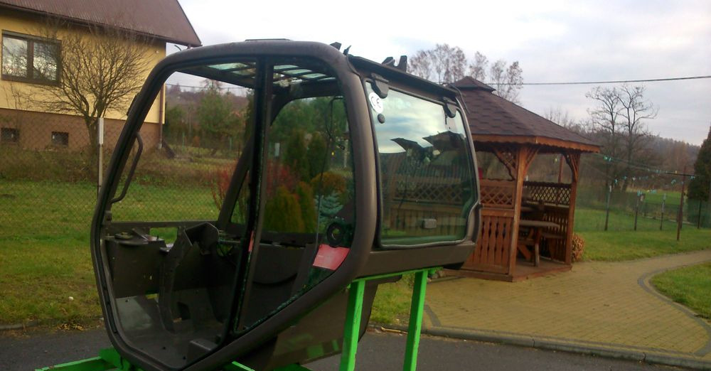 Ładowarka teleskopowa Manitou MT, MLT 2005 Kabina do Manitou - Cabină pentru Stivuitor: Foto 2 Ładowarka teleskopowa Manitou MT, MLT 2005 Kabina do Manitou - Cabină pentru Stivuitor: Foto 2