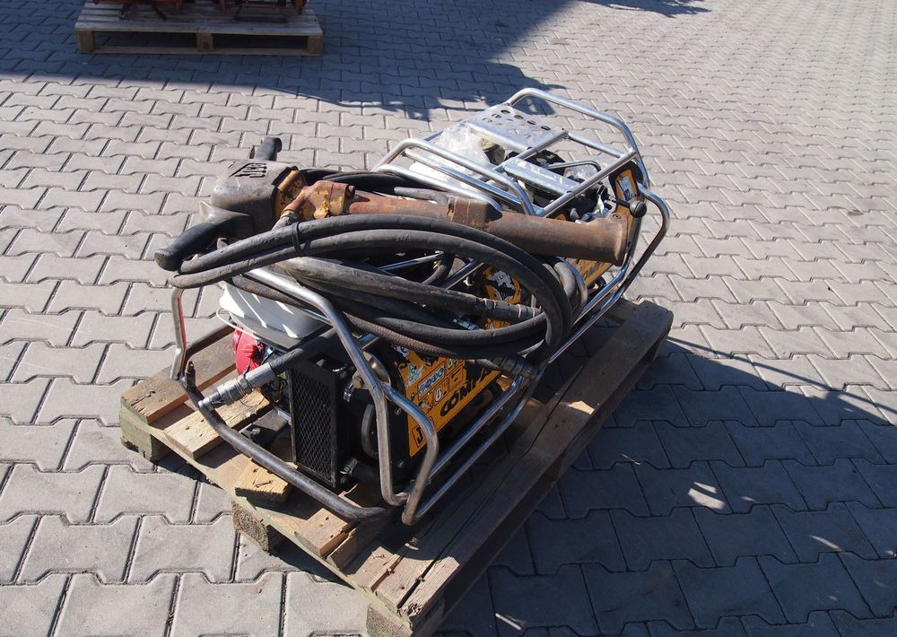 Młot hydraulczny wyburzeniowy JCB COMPACT 2010 Agregat hydrauliczny do młota wyburzeniowego JCB - Echipamente de constructii: Foto 2 Młot hydraulczny wyburzeniowy JCB COMPACT 2010 Agregat hydrauliczny do młota wyburzeniowego JCB - Echipamente de constructii: Foto 2