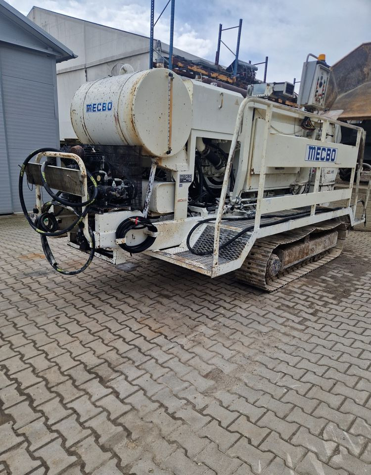 Pompa do betonu Mecbo CAR TCACK P6.80 APV/DI 90bar 2007 Pompa do betonu MECBO P6.80 na gąsienicach - Pompă de beton staționară: Foto 3 Pompa do betonu Mecbo CAR TCACK P6.80 APV/DI 90bar 2007 Pompa do betonu MECBO P6.80 na gąsienicach - Pompă de beton staționară: Foto 3