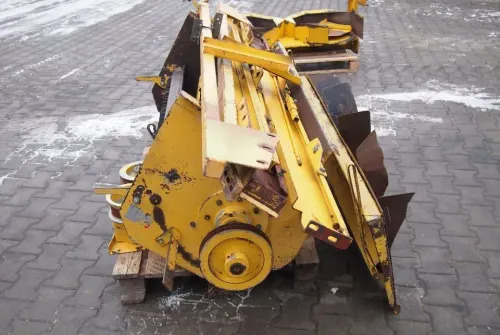 Sieczkarnia do kombajnu New Holland - Utilaje pentru maşină de recoltat furaj: Foto 3 Sieczkarnia do kombajnu New Holland - Utilaje pentru maşină de recoltat furaj: Foto 3