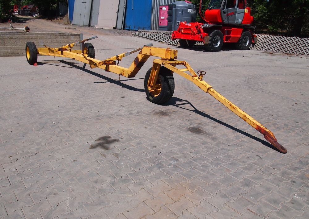 Wózek do kombajnu New Holland 3 kołowy Wózek pod heder do kombajnu - Remorcă pentru heder: Foto 5 Wózek do kombajnu New Holland 3 kołowy Wózek pod heder do kombajnu - Remorcă pentru heder: Foto 5