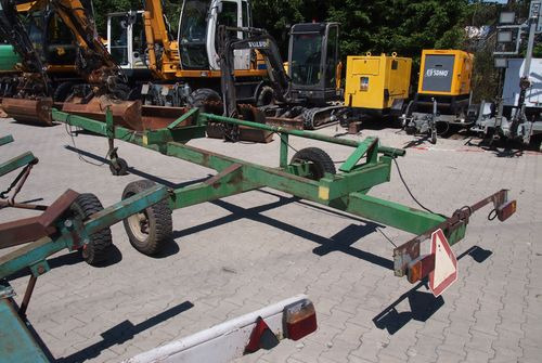 Wózek do kombajnu Sam 4-5m Wózek pod heder John Deere - Remorcă pentru heder: Foto 1 Wózek do kombajnu Sam 4-5m Wózek pod heder John Deere - Remorcă pentru heder: Foto 1