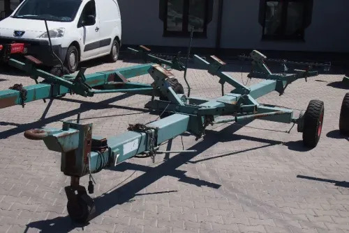 Wózek do kombajnu pod heder do zboża - Remorcă pentru heder: Foto 4 Wózek do kombajnu pod heder do zboża - Remorcă pentru heder: Foto 4