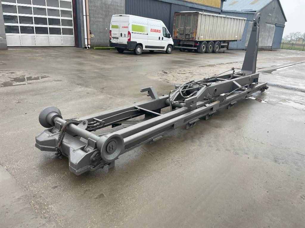 Atlas Dzwignik Hakowy - Sistem de agatare cu carlig/ Containere de gunoi: Foto 5 Atlas Dzwignik Hakowy - Sistem de agatare cu carlig/ Containere de gunoi: Foto 5