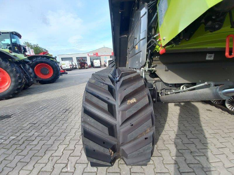 Combină de recoltat cereale Claas Lexion 8800 TT: Foto 20