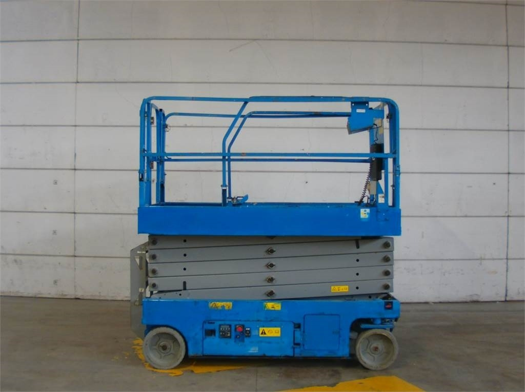 Genie GS3246 - Platforma foarfeca: Foto 1 Genie GS3246 - Platforma foarfeca: Foto 1
