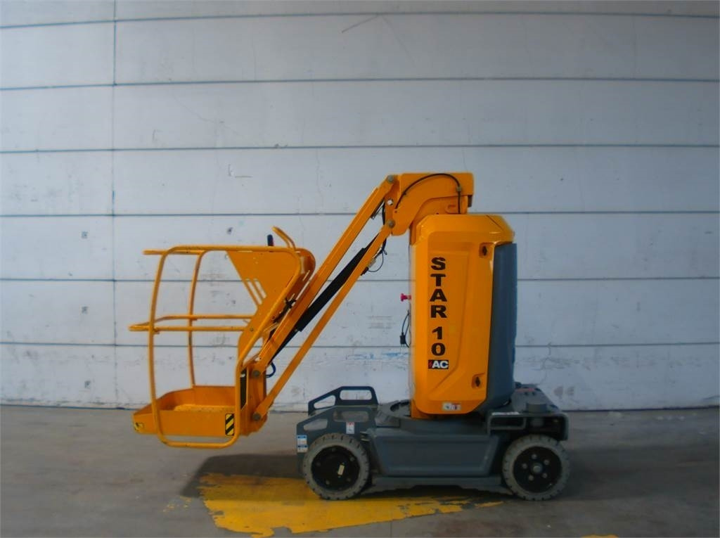 Haulotte STAR 10 - Platformă verticală: Foto 1 Haulotte STAR 10 - Platformă verticală: Foto 1