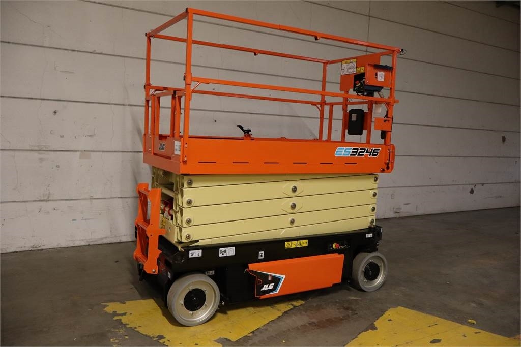 JLG 3246ES - Platforma foarfeca: Foto 2 JLG 3246ES - Platforma foarfeca: Foto 2