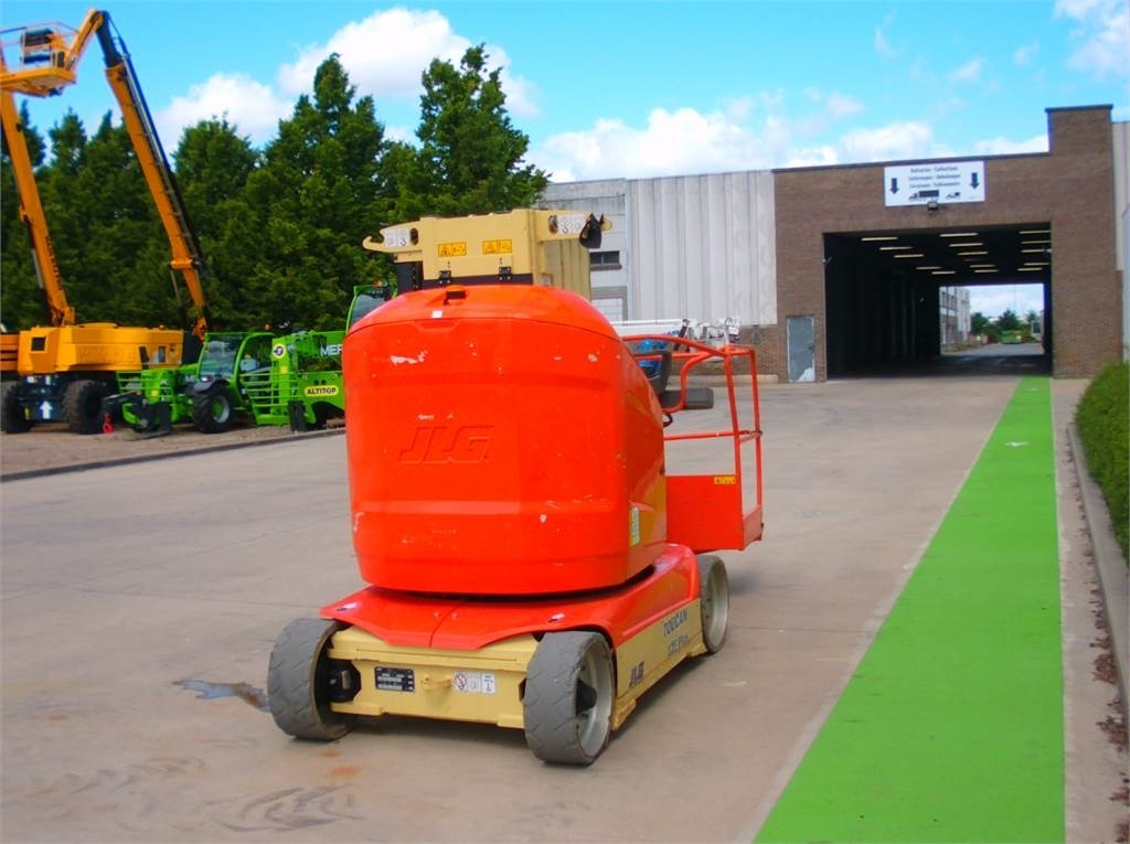 JLG Toucan 12E+ - Platformă verticală: Foto 4 JLG Toucan 12E+ - Platformă verticală: Foto 4