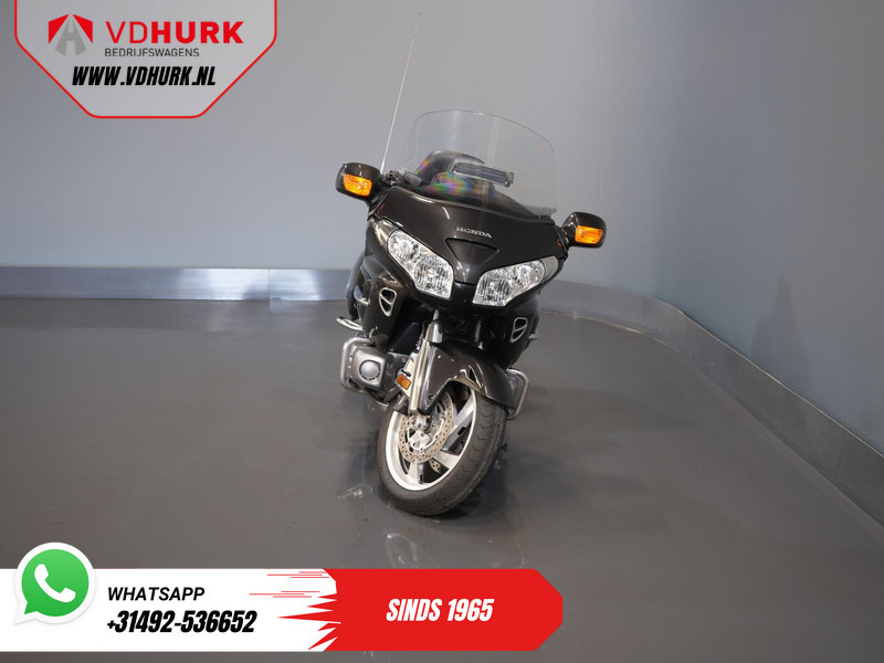 Honda GL 1800 GoldWing MARGE/ Koffers/ Cruise/ Topkoffer/ Navi/ Radio - Motocicletă: Foto 2 Honda GL 1800 GoldWing MARGE/ Koffers/ Cruise/ Topkoffer/ Navi/ Radio - Motocicletă: Foto 2