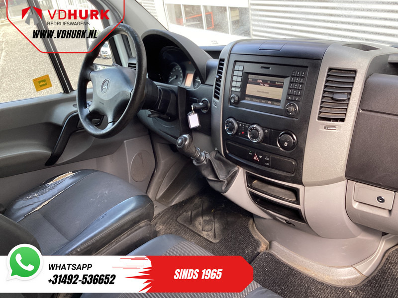 Mercedes-Benz Sprinter 214 2.2 CDI EXPORT ONLY Airco/ Cruise/ Trekhaak/ Bluetooth - Autoutilitară compactă: Foto 3 Mercedes-Benz Sprinter 214 2.2 CDI EXPORT ONLY Airco/ Cruise/ Trekhaak/ Bluetooth - Autoutilitară compactă: Foto 3
