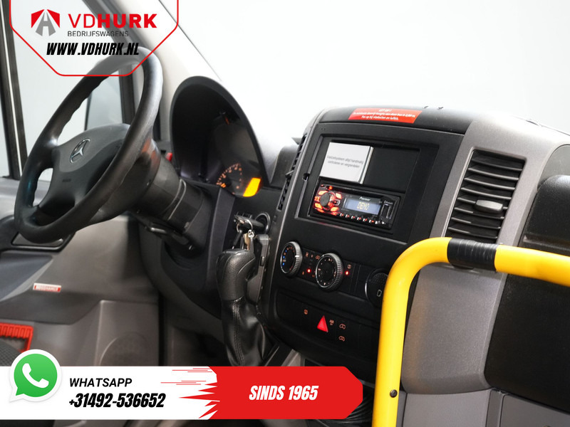 Mercedes-Benz Sprinter 313 2.2 CDI Aut. L2H2 € 10.648 Incl. BTW EXPORT Combi/ 9 Persoons/ Kombi/ 9P/ Airco/ Rolstoellift/ Electr. deur/ - Microbuz, Transport persoane: Foto 3 Mercedes-Benz Sprinter 313 2.2 CDI Aut. L2H2 € 10.648 Incl. BTW EXPORT Combi/ 9 Persoons/ Kombi/ 9P/ Airco/ Rolstoellift/ Electr. deur/ - Microbuz, Transport persoane: Foto 3