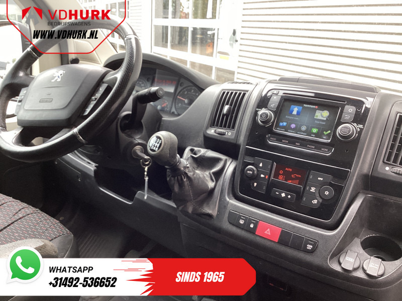 Peugeot Boxer 2.0 HDI 130 pk EXPORT Climate/ Cruise/ Gev. Stoel/ Navi/ PDC/ Trekhaak/ 2.5t Trekverm. - Autoutilitară compactă: Foto 3 Peugeot Boxer 2.0 HDI 130 pk EXPORT Climate/ Cruise/ Gev. Stoel/ Navi/ PDC/ Trekhaak/ 2.5t Trekverm. - Autoutilitară compactă: Foto 3