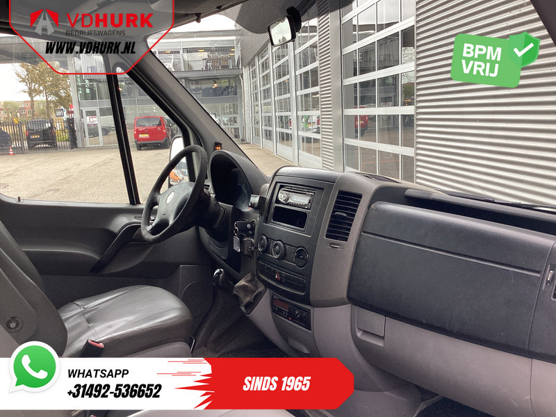 Volkswagen Crafter 50 2.5 TDI Aut. L2H2 DC Dubbel Cabine EXPORT 5 cil/ 3.5t Trekverm./ Airco/ 6 Pers./ 270Gr.Deuren/ Trekhaak - Dubă, Autoutilitară cabină dublă: Foto 3 Volkswagen Crafter 50 2.5 TDI Aut. L2H2 DC Dubbel Cabine EXPORT 5 cil/ 3.5t Trekverm./ Airco/ 6 Pers./ 270Gr.Deuren/ Trekhaak - Dubă, Autoutilitară cabină dublă: Foto 3