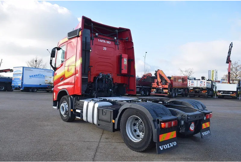 Cap tractor Volvo FH 460: Foto 6 Cap tractor Volvo FH 460: Foto 6