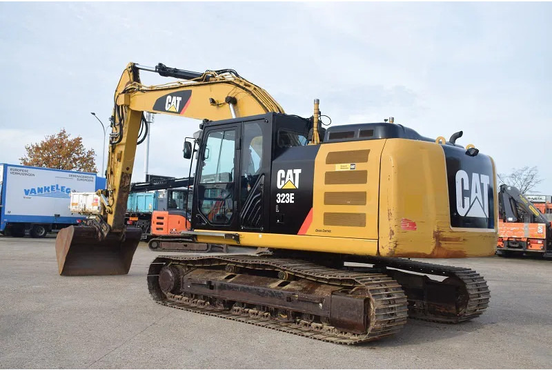 Caterpillar 323E-stock id2 - Excavator pe şenile: Foto 1 Caterpillar 323E-stock id2 - Excavator pe şenile: Foto 1