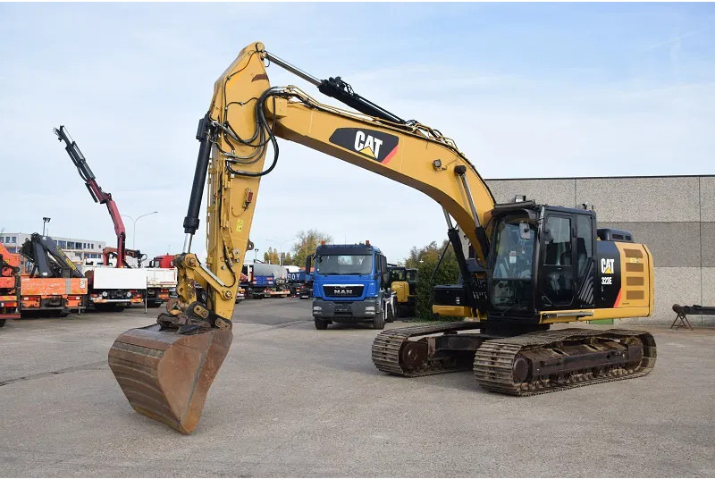 Excavator pe şenile Caterpillar 323E-stock id2: Foto 5