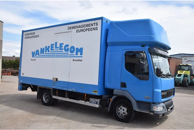 DAF LF 220 LF45 220 - Camion furgon: Foto 5 DAF LF 220 LF45 220 - Camion furgon: Foto 5