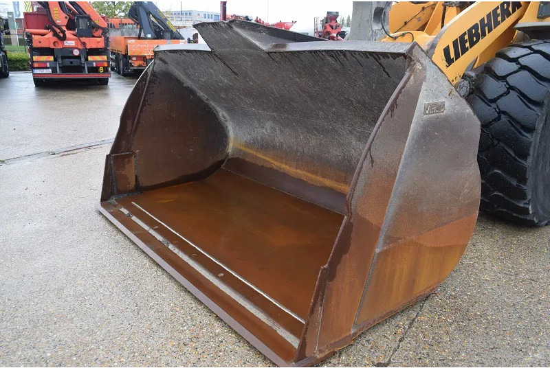 Liebherr L576 X power -stock id93 - Încărcător frontal pe pneuri: Foto 4 Liebherr L576 X power -stock id93 - Încărcător frontal pe pneuri: Foto 4