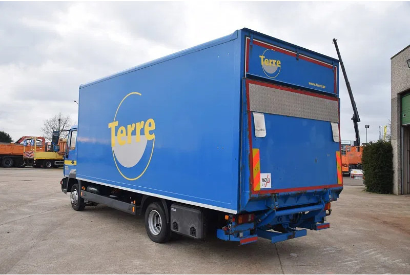 MAN L2000 - Camion furgon: Foto 4 MAN L2000 - Camion furgon: Foto 4