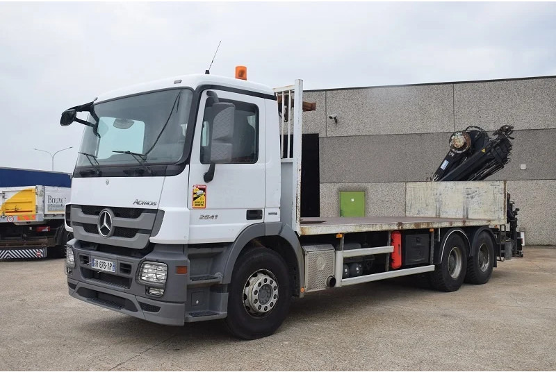 Mercedes-Benz Actros 2641 - Camion platformă, Camion cu macara: Foto 2 Mercedes-Benz Actros 2641 - Camion platformă, Camion cu macara: Foto 2