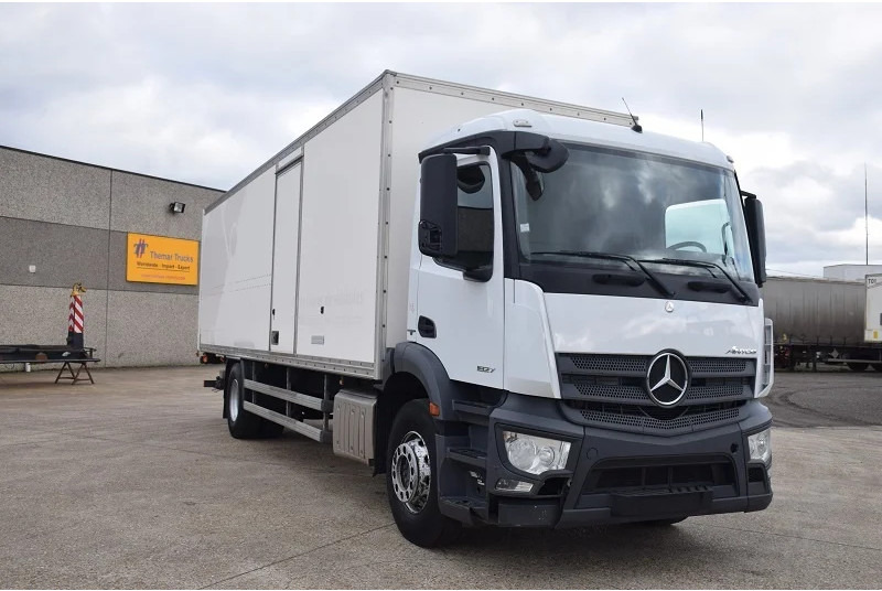 Mercedes-Benz Antos 1827 Antos - Camion furgon: Foto 4 Mercedes-Benz Antos 1827 Antos - Camion furgon: Foto 4