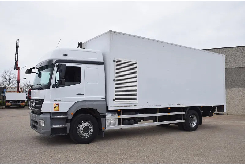 Mercedes-Benz Axor 1824 - Camion furgon: Foto 3 Mercedes-Benz Axor 1824 - Camion furgon: Foto 3