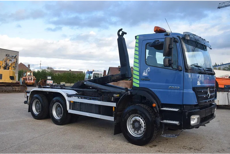 Mercedes-Benz Axor 2633 - Camion cu cârlig: Foto 5 Mercedes-Benz Axor 2633 - Camion cu cârlig: Foto 5