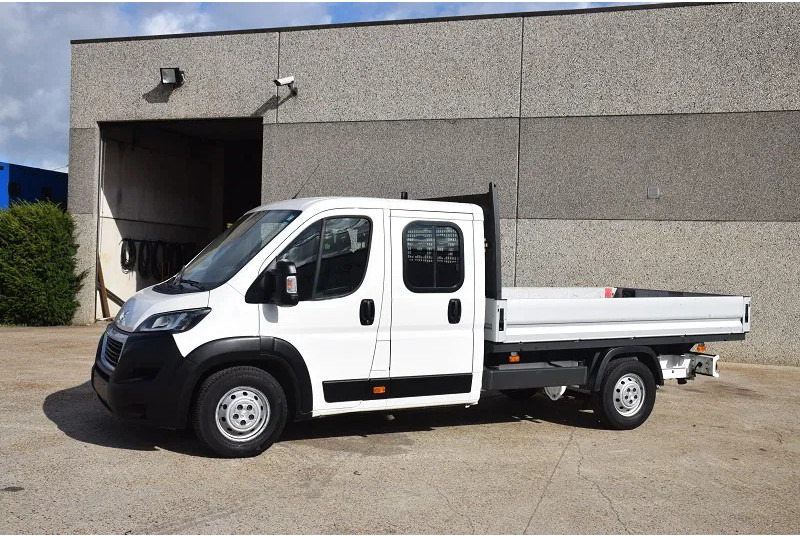 Peugeot Boxer 2.0 L -130 pk -L4 - Autoutilitară cu platformă, Autoutilitară cabină dublă: Foto 4 Peugeot Boxer 2.0 L -130 pk -L4 - Autoutilitară cu platformă, Autoutilitară cabină dublă: Foto 4