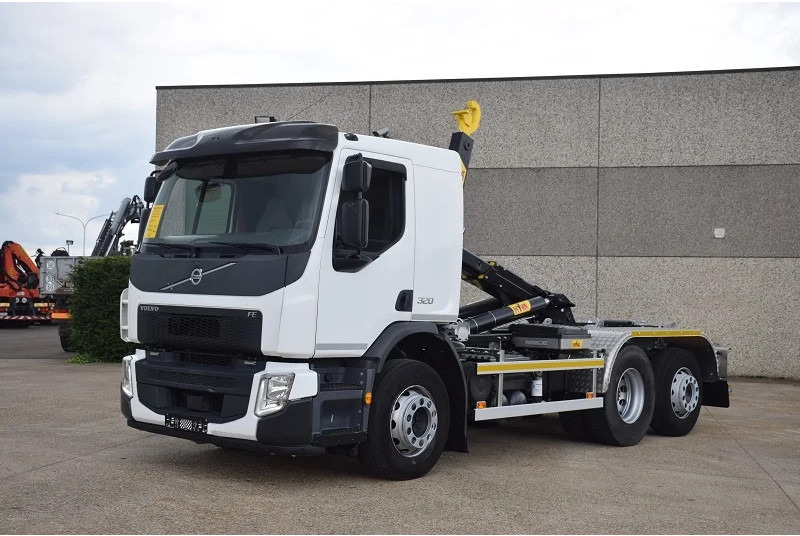 Volvo FE 320 - Camion cu cârlig: Foto 2 Volvo FE 320 - Camion cu cârlig: Foto 2