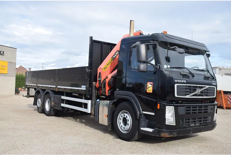 Volvo FM 330 - Camion cu macara: Foto 3 Volvo FM 330 - Camion cu macara: Foto 3