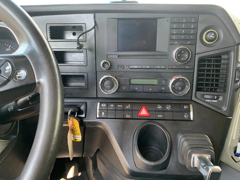 Mercedes-Benz Actros 2531 2530*Cruise control*SlaapCabine* - Camion furgon: Foto 5 Mercedes-Benz Actros 2531 2530*Cruise control*SlaapCabine* - Camion furgon: Foto 5