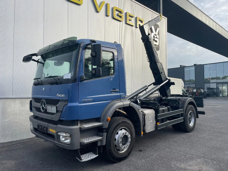 Mercedes-Benz Axor 1833 *cruise control*bluetooth*airconditioning*differentieelslot - Camion cu cârlig: Foto 4 Mercedes-Benz Axor 1833 *cruise control*bluetooth*airconditioning*differentieelslot - Camion cu cârlig: Foto 4