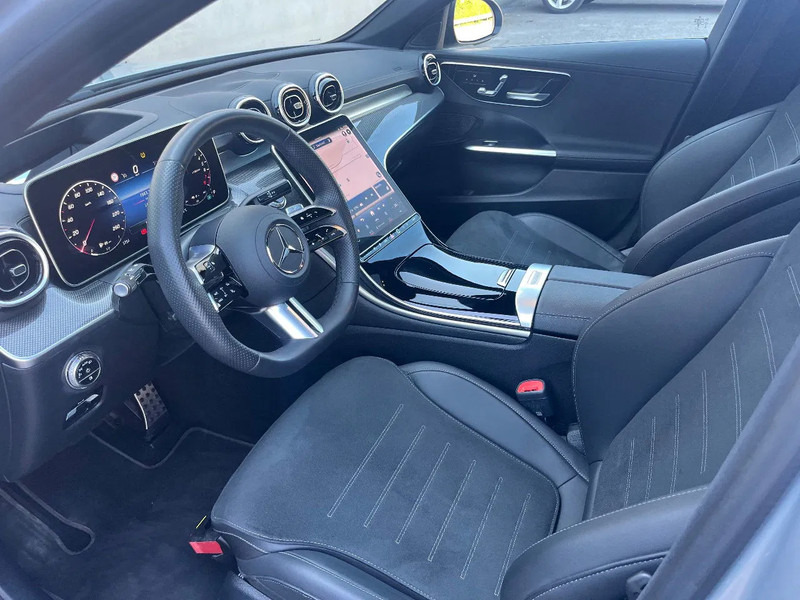 Mercedes-Benz C-Klasse C300e Sedan*AMG PAKKET*NIGHT PAKKET*HEADUPDISPL*360°CAM* - Berlină/ Sedan: Foto 3 Mercedes-Benz C-Klasse C300e Sedan*AMG PAKKET*NIGHT PAKKET*HEADUPDISPL*360°CAM* - Berlină/ Sedan: Foto 3