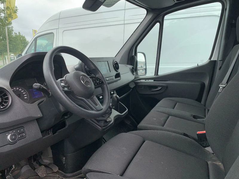Mercedes-Benz Sprinter 317 CDI*L2H2*360°CAMERA*TEMPOMAT*NAVIGATIE*STOELVERWARMING* - Dubă: Foto 3 Mercedes-Benz Sprinter 317 CDI*L2H2*360°CAMERA*TEMPOMAT*NAVIGATIE*STOELVERWARMING* - Dubă: Foto 3