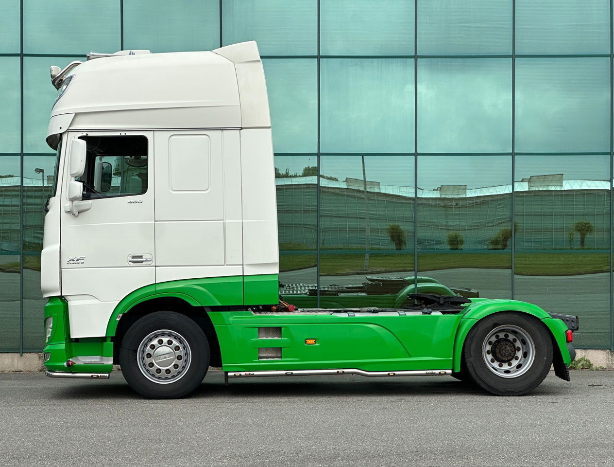 DAF XF 460 FT SSC 684.000 KM TRS Genset NEW Tacho Full Options TOP Condition NL - Cap tractor: Foto 2 DAF XF 460 FT SSC 684.000 KM TRS Genset NEW Tacho Full Options TOP Condition NL - Cap tractor: Foto 2